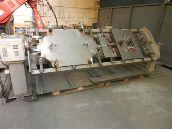 Panasonic VR032 6 axis robot + 4 welding stations