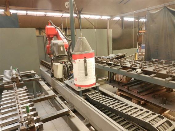Panasonic VR032 6 axis robot + 4 welding stations