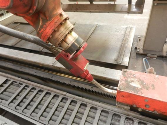Panasonic VR032 6 axis robot + 4 welding stations