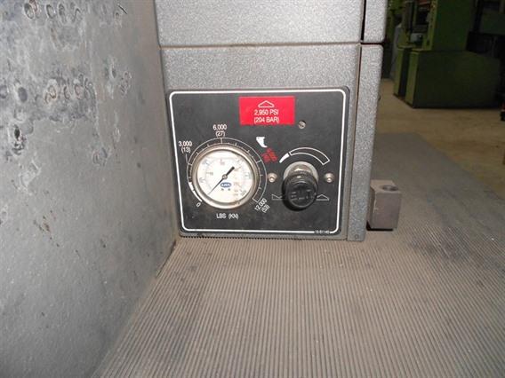 Haeger 618+ fastener insertion system