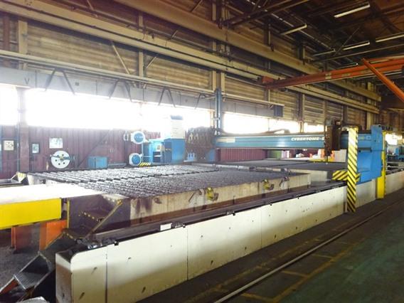 Safmatic Cybertome-E Oxy 5200 mm x 12 700 mm