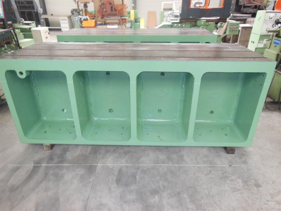 Clamping table 2600 x 900 x 1000mm Piastre o lastre angolari e