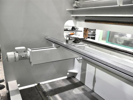 LVD PPN 165 ton x 4100 mm CNC