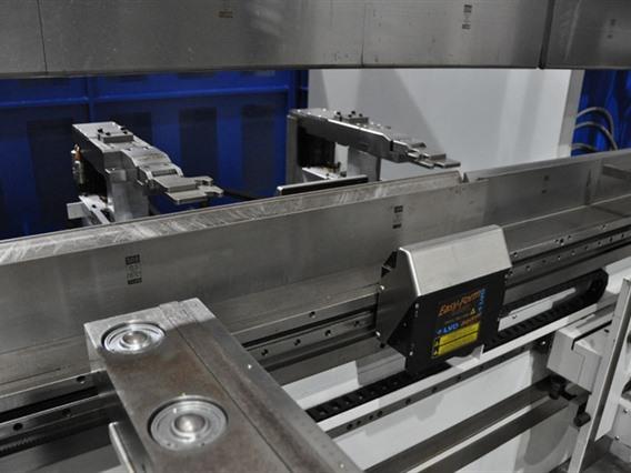 LVD PPEB-EFL Turbo 320 ton x 3100 mm CNC