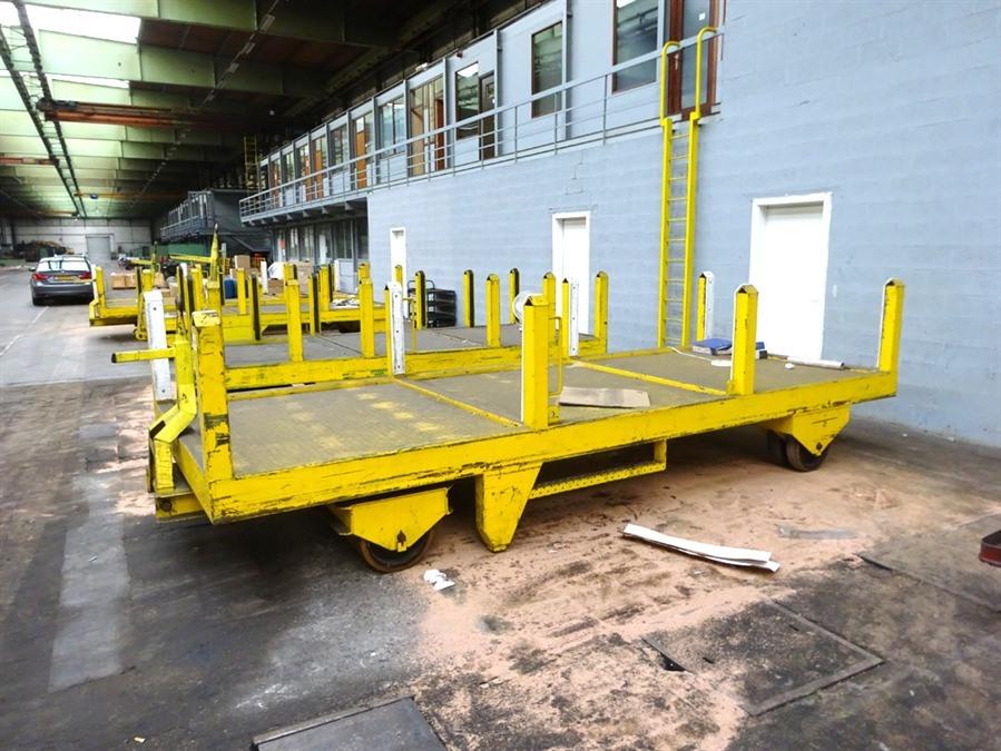 Used Vehicles (lift trucks - loading - cleaning etc), Loading trolley ...