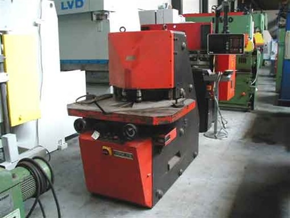 Amada Versa 206