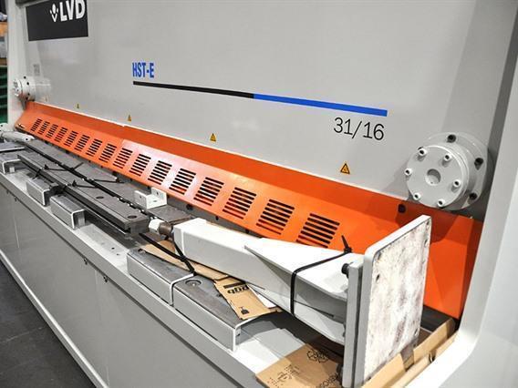 LVD HST-E 3100 x 16 mm CNC