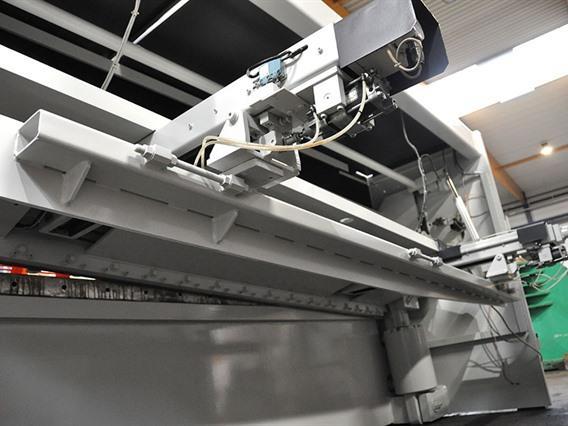 LVD HST-E 3100 x 16 mm CNC