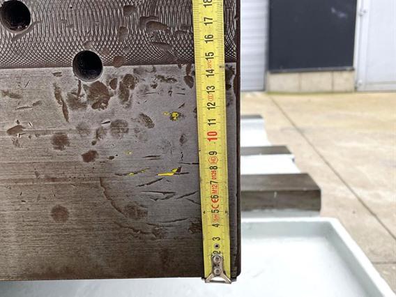 Cornac turntable 3000 x 2000 mm