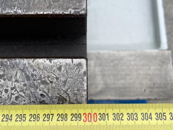 Cornac turntable 3000 x 2000 mm