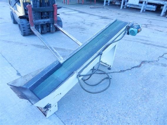 Scrap conveyor 1800 x 240 mm