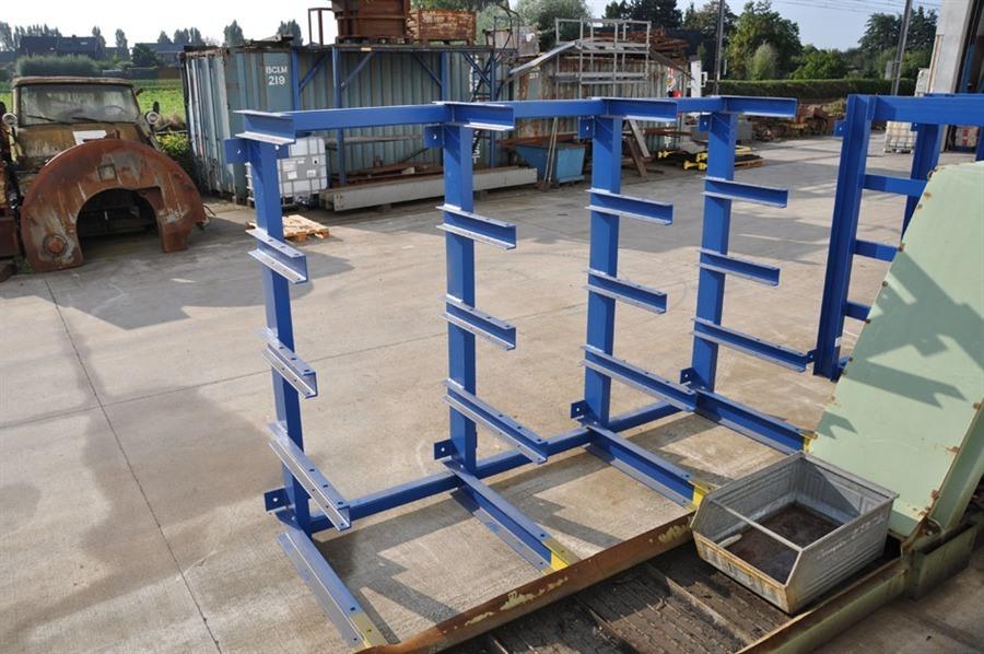 Used Storage & retrievel systems / Containers, ZM - Stacking arms N° 8980
