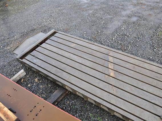 T-slot Table 8000 x 1350 mm
