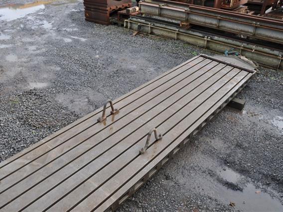 T-slot Table 8000 x 1350 mm