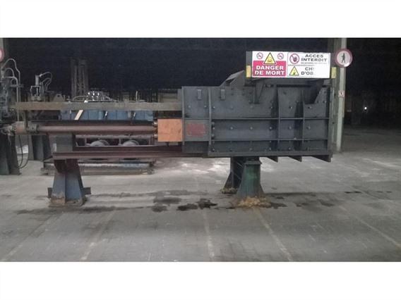 Lindemann Scrap balling press - 150 ton