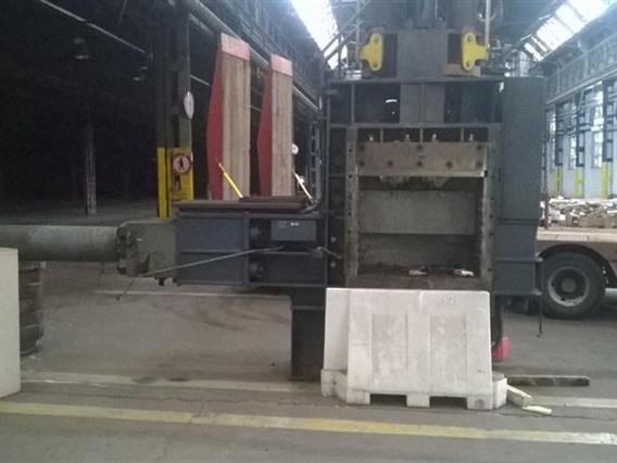 Lindemann Scrap balling press - 150 ton