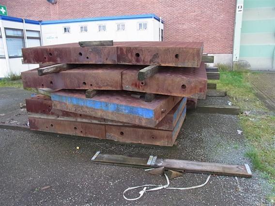 Large clamping table 13 000 x 4000 mm