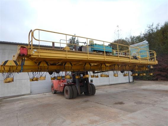 Fimec crane with magnetic plate hoist 15 ton