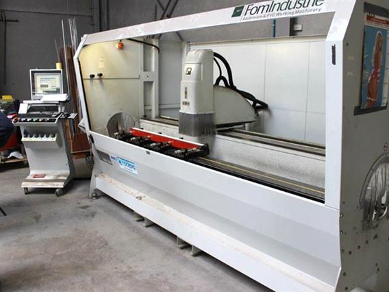Fom Talent X: 3005 - Y: 355 - Z: 214 mm CNC