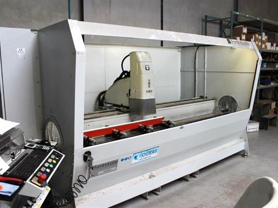Fom Talent X: 3005 - Y: 355 - Z: 214 mm CNC