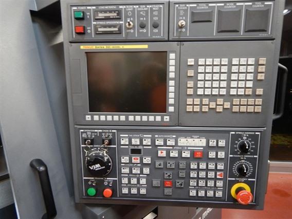 Hyundai SKT250LM Ø 480 x 1280 mm CNC