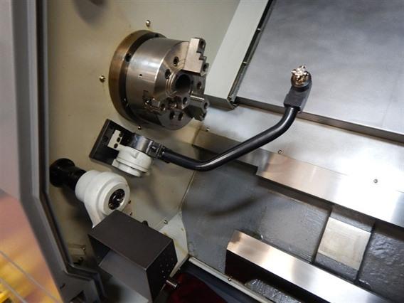 Hyundai SKT250LM Ø 480 x 1280 mm CNC