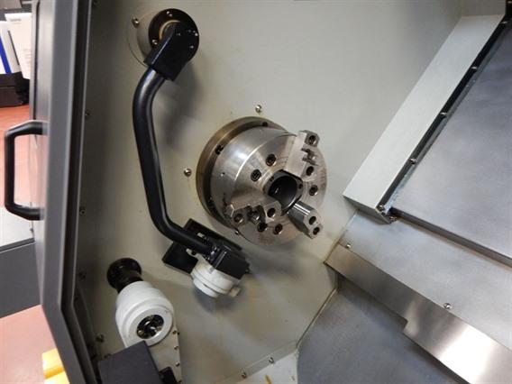 Hyundai SKT250LM Ø 480 x 1280 mm CNC