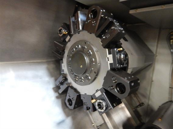 Hyundai SKT250LM Ø 480 x 1280 mm CNC