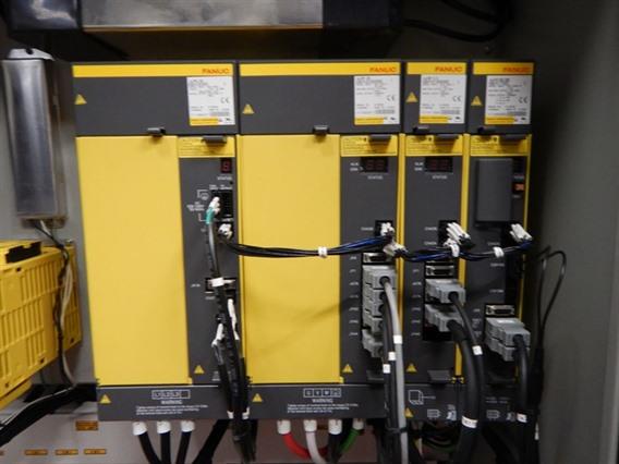 Hyundai SKT250LM Ø 480 x 1280 mm CNC