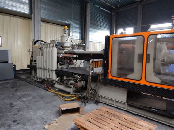 Battenfeld 500 ton CNC