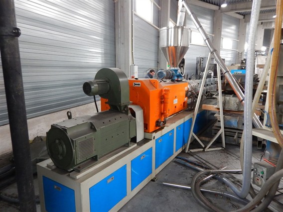 Polytech Twin screw extruder