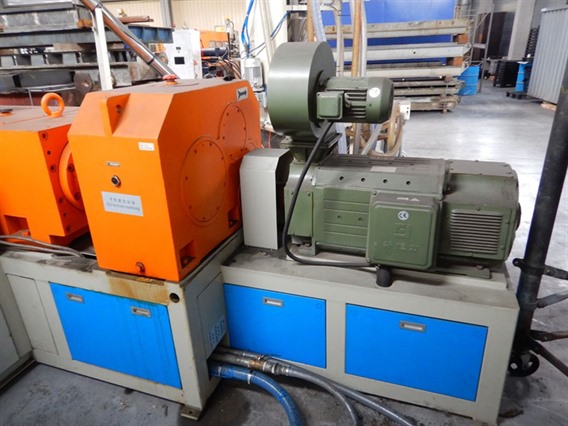 Polytech Twin screw extruder