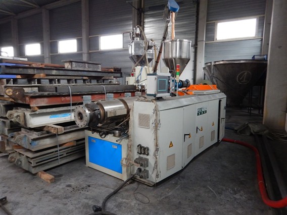 Polytech Twin screw extruder