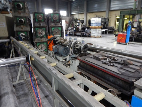 Polytech Twin screw extruder