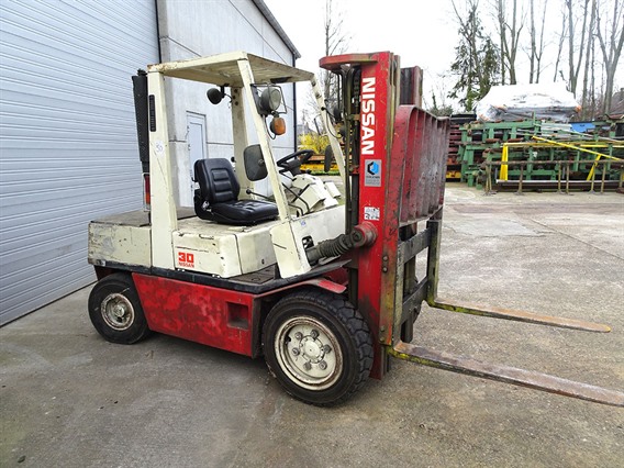 Nissan 3 ton