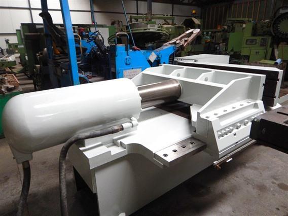Pacific Bulldozer horizontal press 150 ton