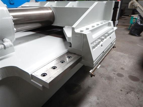 Pacific Bulldozer horizontal press 150 ton