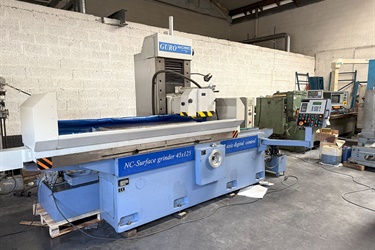 ZMM Guro surface grinding machine.